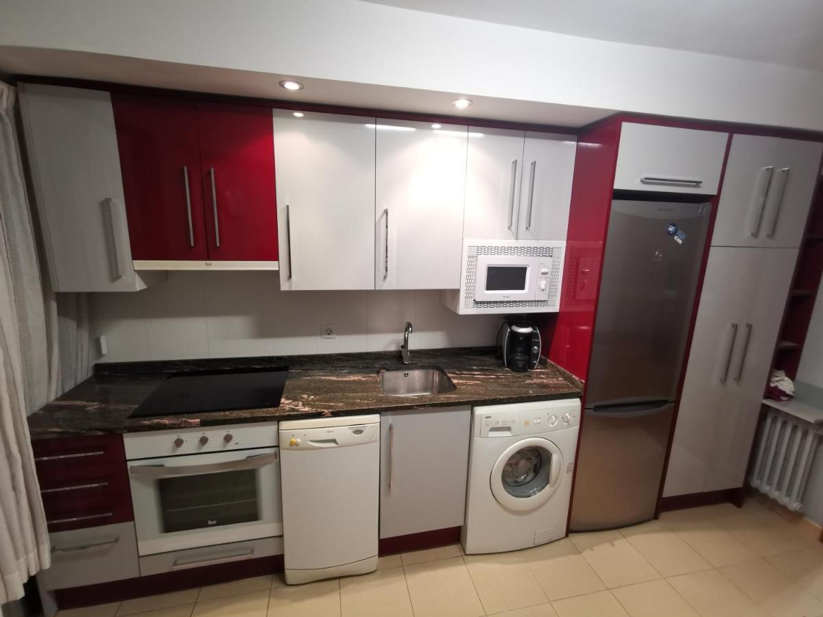 Comoda Vivienda En Хуеска Екстериор снимка