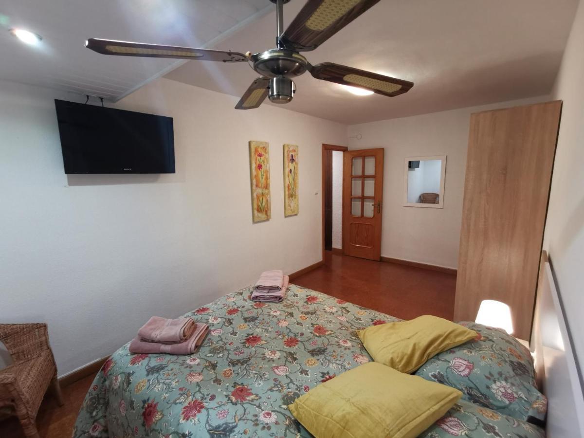 Comoda Vivienda En Хуеска Екстериор снимка