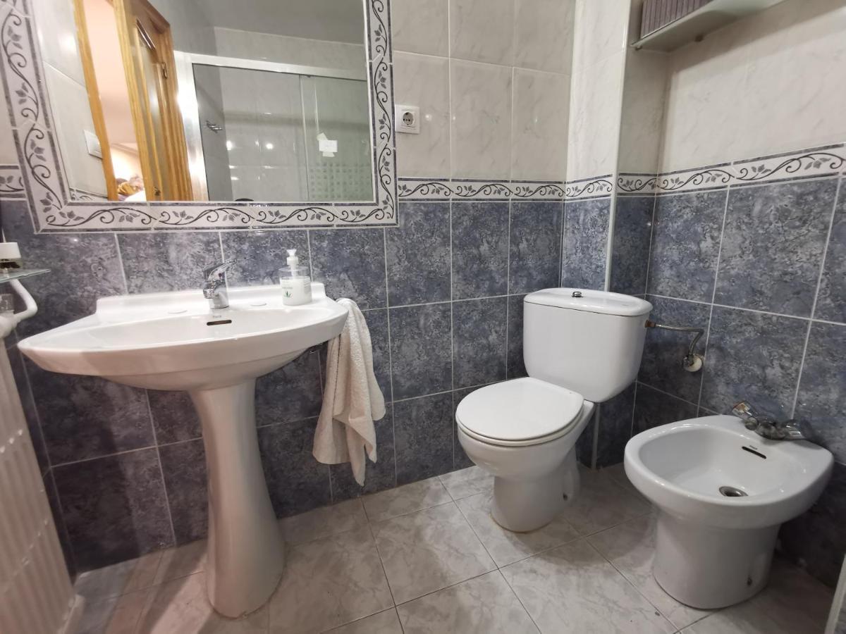 Comoda Vivienda En Хуеска Екстериор снимка